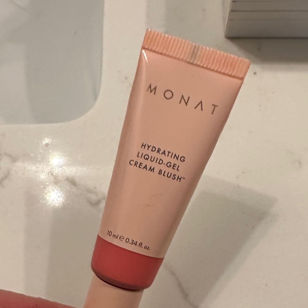 Monat Hydrating Liquid-Gel Cream Blush